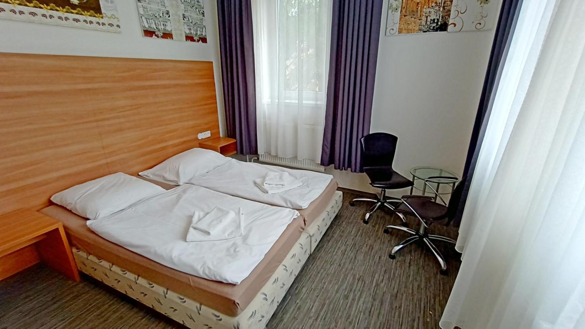 Apartments Gato Karlovy Vary Stara Role Экстерьер фото